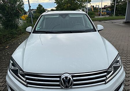 VW Touareg Volkswagen 3.0 V6 TDI SCR Tiptr. Exclusive Excl...