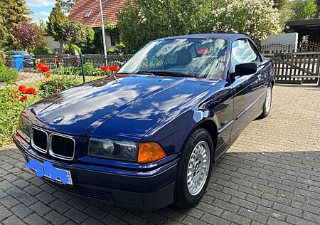 BMW 320i Sammlerstück Cabrio