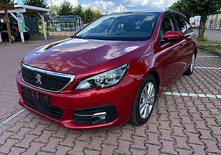 Peugeot 308 BlueHDi 100 Kombi Navi LED Panorama PDC