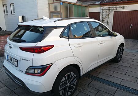 Hyundai Kona Elektro ELEKTRO 100kW -