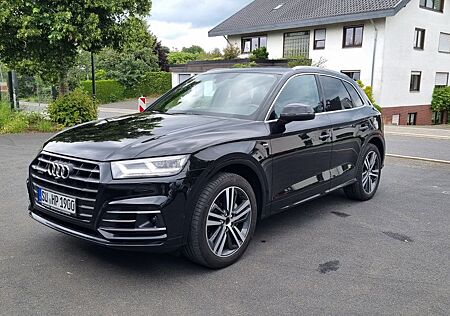 Audi Q5 55 TFSI e S tronic quattro S line S line