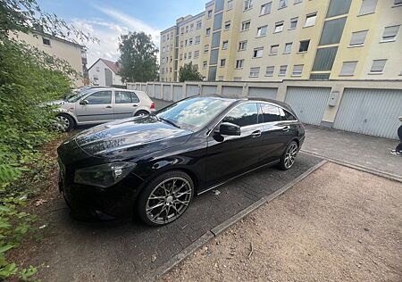 Mercedes-Benz CLA 220 Shooting Brake CLA 220 CDI 4MATIC DC...