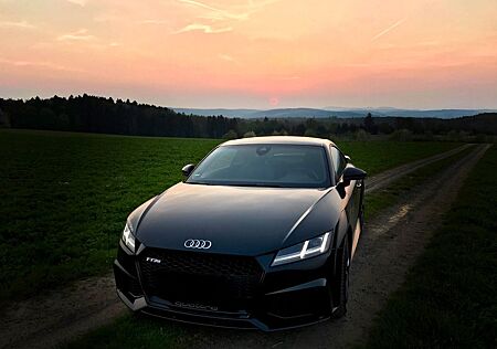 Audi TT RS Coupe 2.5 TFSI S tronic quattro -