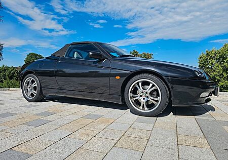 Alfa Romeo Spider 916 Cabrio "Serie Limitata" limited Edition