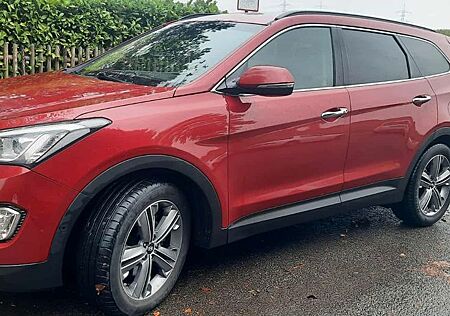 Hyundai Grand Santa Fe 2.2 CRDi Premium 4WD Automati...