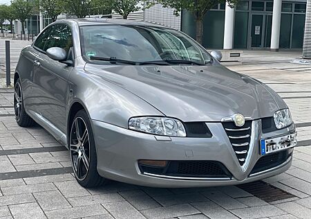 Alfa Romeo GT 2.0 JTS 16V Distinctive Distinctive