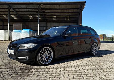 BMW 320d Touring AHK Schwenkbar