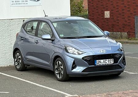 Hyundai i10 1.0 Trend AMT, Navi,Kamera, Sitzheizung...