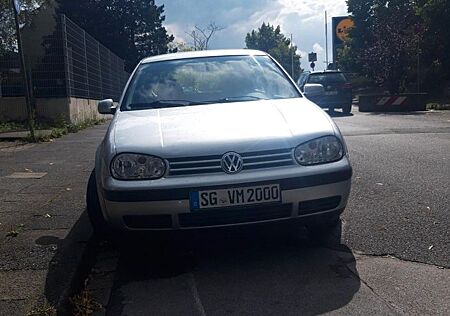 VW Golf Volkswagen 1.4 Basis