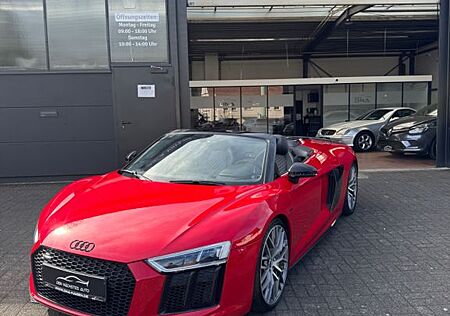 Audi R8 Spyder 5.2 FSI quattro plus*VMax*Carbon*Voll*