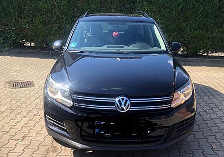 VW Tiguan Volkswagen 2.0 TDI 81kW BlueMotion Technology LI...