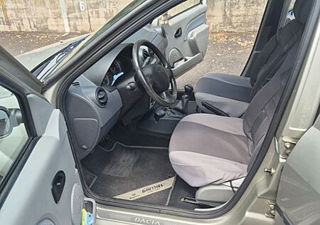 Dacia Logan 1.4 MPI | 1. Hand | TÜV neu