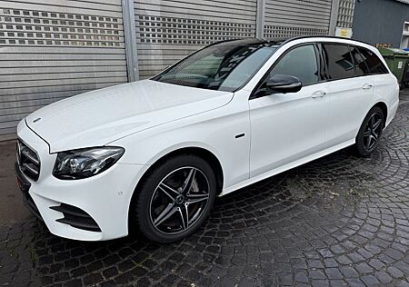 Mercedes-Benz E 300 E -Klasse T-Modell de AMG Line
