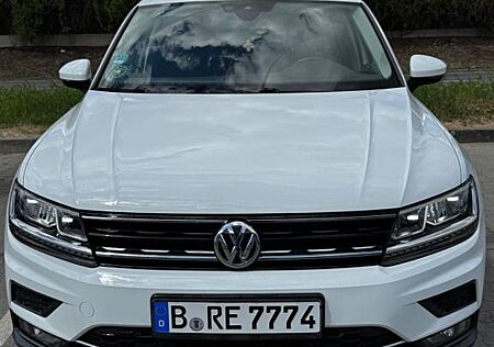 VW Tiguan Volkswagen 2.0 TDI SCR DSG Comfortline Comfortline