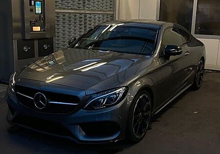 Mercedes-Benz C 250 AMG Line Autom. AMG Line