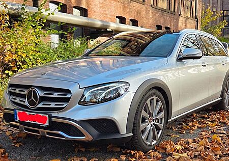 Mercedes-Benz E 400 d 4M All Terrain /MBeam /Pano /eAHK /Hup