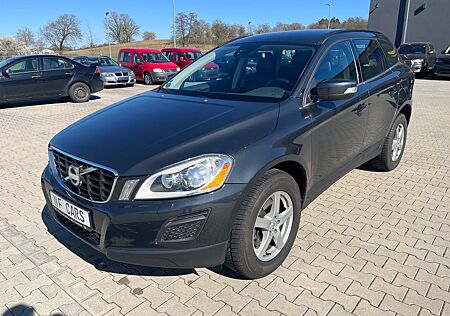 Volvo XC 60 XC60 Edition PRO AWD Geartronic EU5 Leder Navi