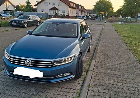 VW Passat Volkswagen 2.0 TDI SCR 176kW DSG 4MOTION Highlin...