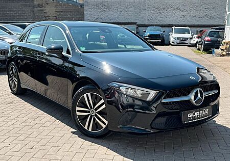 Mercedes-Benz A 180 Autom.Burmester*LED*Ambiente*Kamera*MBUX*