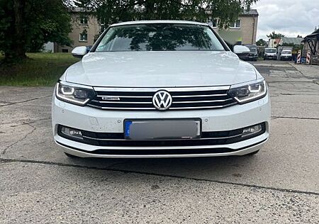 VW Passat Variant Volkswagen 2.0 TDI SCR DSG BlueMotion Co...