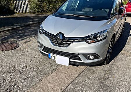 Renault Scenic ENERGY TCe 140EDC Automatic Bose Edition