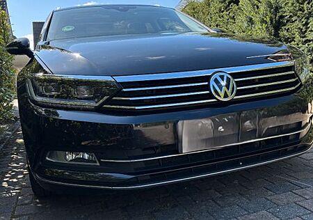 VW Passat Variant Volkswagen 2.0 TDI SCR 140kW Highline Va...