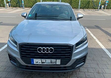 Audi Q2 35 TDI S tronic design