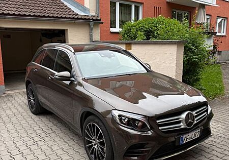 Mercedes-Benz GLC 250 4MATIC MEMORY AHK PANO