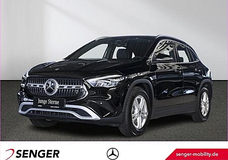 Mercedes-Benz GLA 200 Panorama Rückfahrkamera Ambiente LED