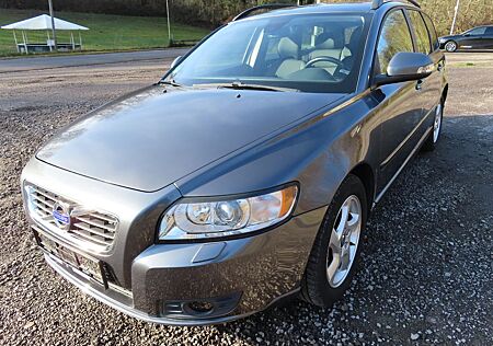 Volvo V50 2.0 Momentum, 1.Hd, Bi-Xenon, Standheizung