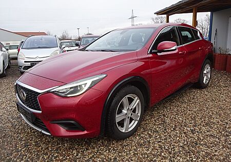 Infiniti Q30 1.5 d City Black Edition