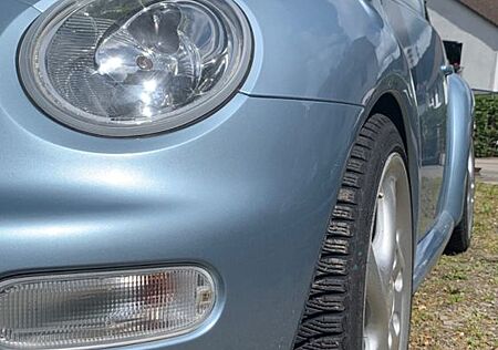 VW Beetle Volkswagen New Cabriolet 2.0, 64.231 km, Highline