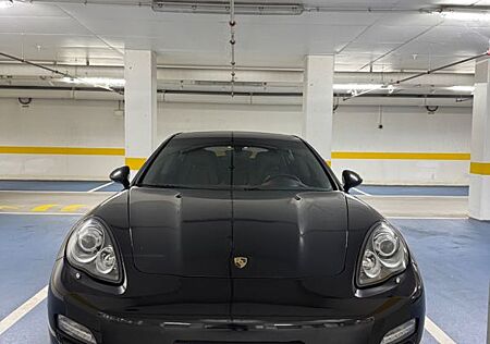 Porsche Panamera S Hybrid S