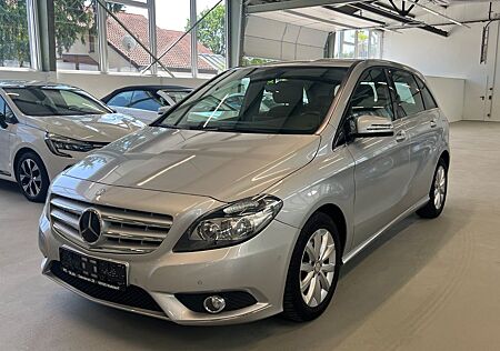 Mercedes-Benz B 200 -Autom-Navi-PDC-SHZ-Leder-Tempo