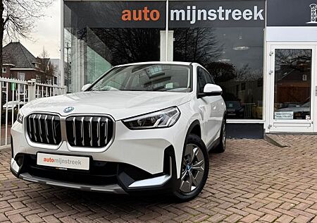 BMW iX1 30 xDrive 1E HAND SOH 100% GARANTIE