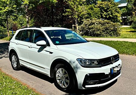 VW Tiguan Volkswagen 2.0 TSI 132kW DSG 4MOTION Highline Hi...