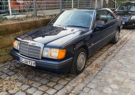 Mercedes-Benz 200 W124 200ce