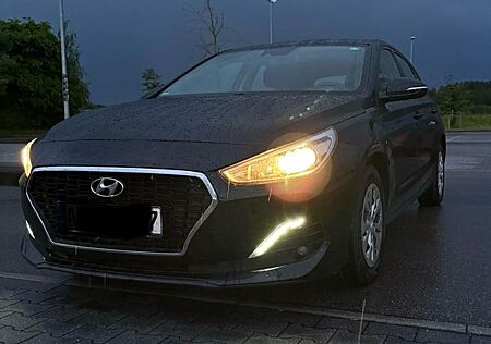 Hyundai i30 1.6 CRDi 70kW Select Select