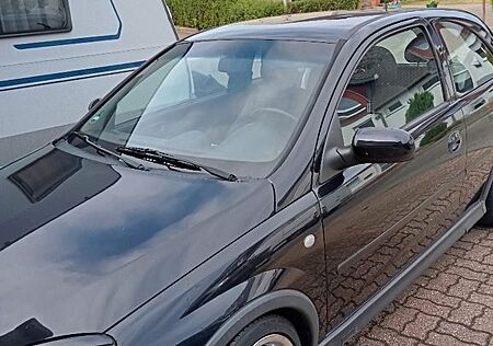 Opel Corsa 1.2 -