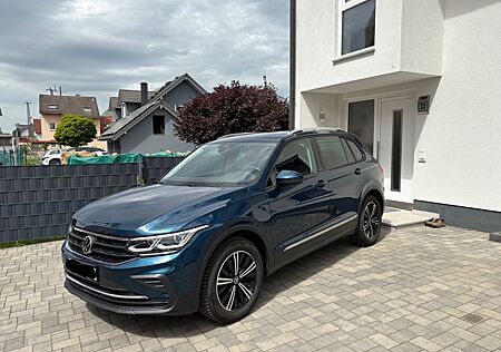 VW Tiguan Volkswagen 1.5 TSI OPF UNITED UNITED