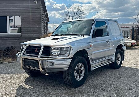 Mitsubishi Pajero TD Classic 2500