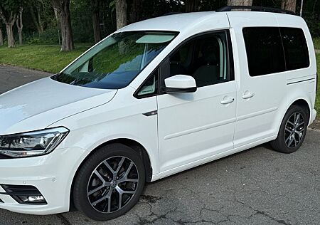 VW Caddy Volkswagen 2,0TDI 150PS DSG Highline AHK Standh
