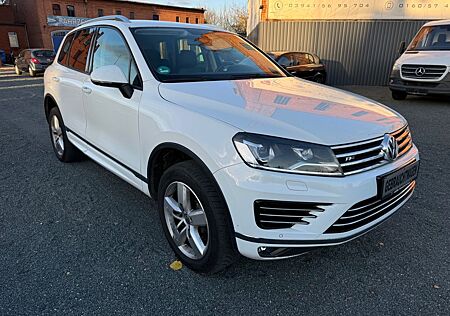 VW Touareg Volkswagen V6 TDI Terrain Tech 4Motion R-Line