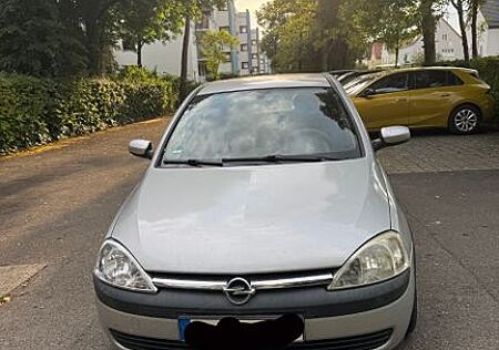 Opel Corsa 1.2 -