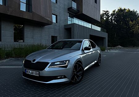 Skoda Superb 2.0 TDI SCR DSG SportLine