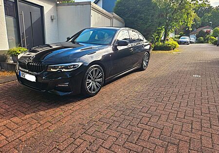 BMW 320i M Sport Automatik Shadow Line Service