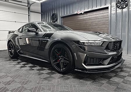 Ford Mustang DARK HORSE look, 2.3