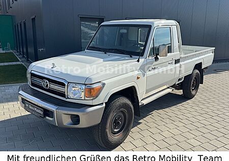 Toyota Land Cruiser GRJ79 Single Cab Schalter