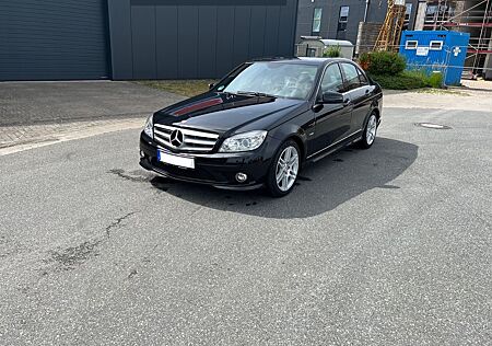 Mercedes-Benz C 180 AMG Line CGI BlueEFFICIENCY AVANTG. Autom.