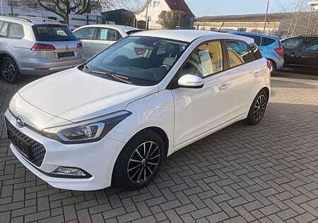 Hyundai i20 1.4 Automatik
